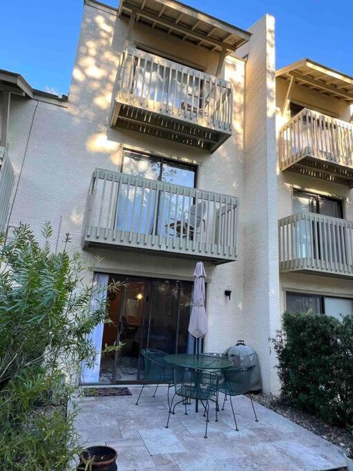 Spacious, Cozy Villa W/Parking In Coligny Villas Hilton Head Island Eksteriør bilde