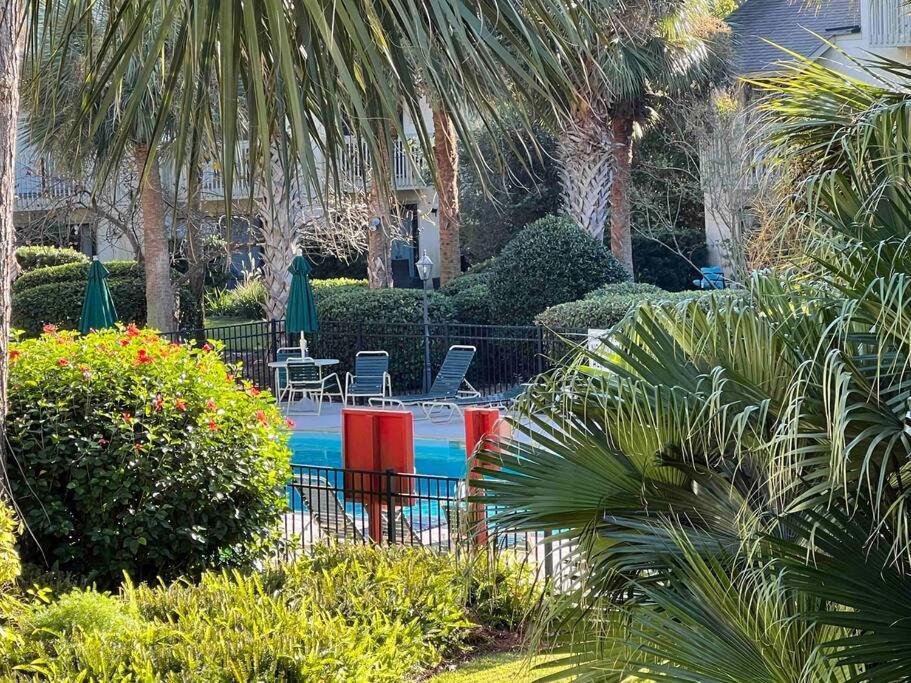 Spacious, Cozy Villa W/Parking In Coligny Villas Hilton Head Island Eksteriør bilde