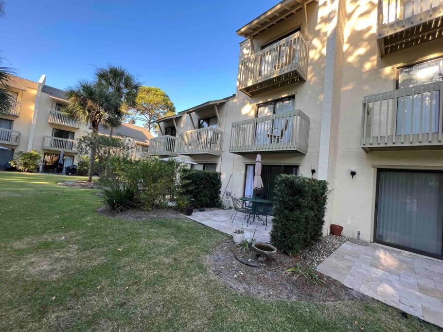Spacious, Cozy Villa W/Parking In Coligny Villas Hilton Head Island Eksteriør bilde