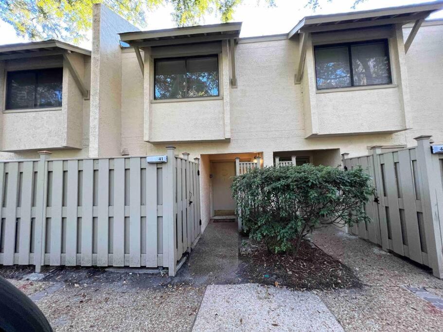 Spacious, Cozy Villa W/Parking In Coligny Villas Hilton Head Island Eksteriør bilde
