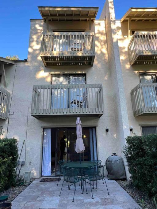 Spacious, Cozy Villa W/Parking In Coligny Villas Hilton Head Island Eksteriør bilde