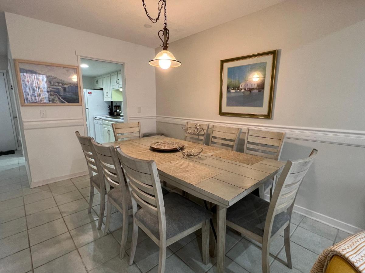 Spacious, Cozy Villa W/Parking In Coligny Villas Hilton Head Island Eksteriør bilde